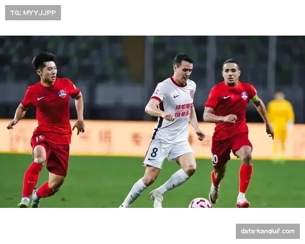 薪资帽政策影响：港澳台球员薪资上限导致周定洋离开成都