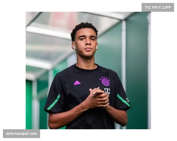 独家专访穆西亚拉：谈拜仁赛季目标与个人角色进化